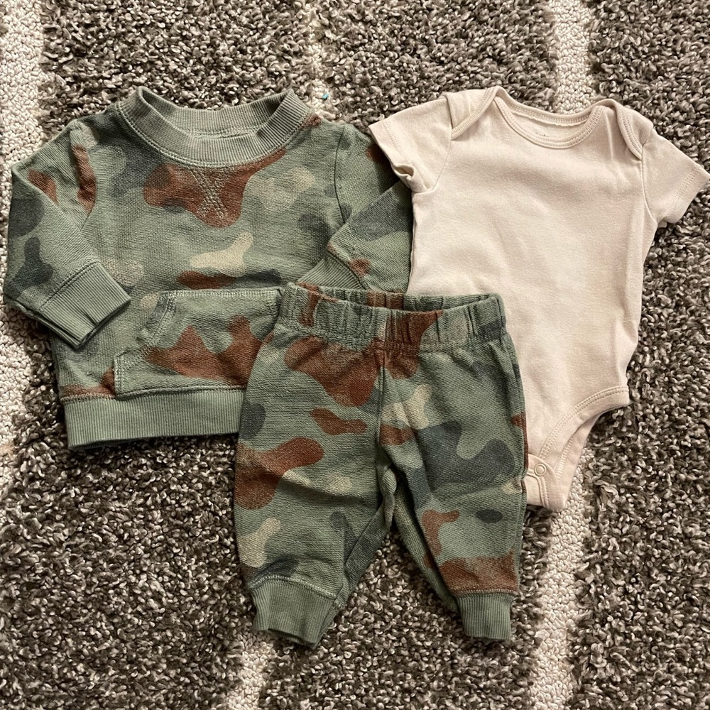 3M carters outfit
